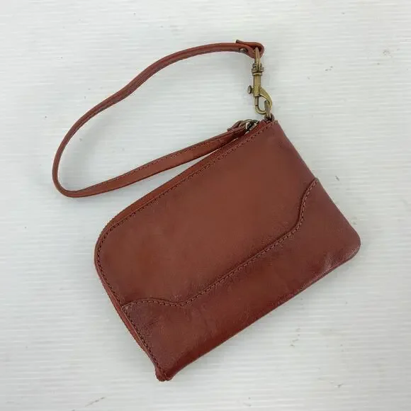 🔥6 FOR $25🔥FRYE! LIKE NEW Brown Leather Wristlet - Picture 2 of 3